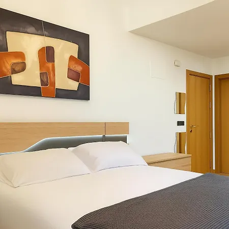 Puerta Del Sol - Centro * Βίγκο