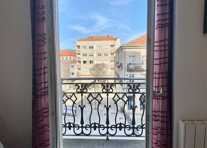 Puerta Del Sol - Centro * Виго