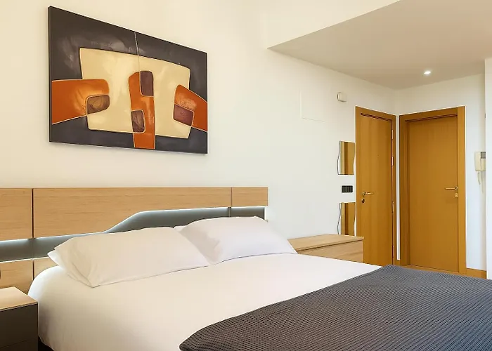 Puerta Del Sol - Centro * Виго